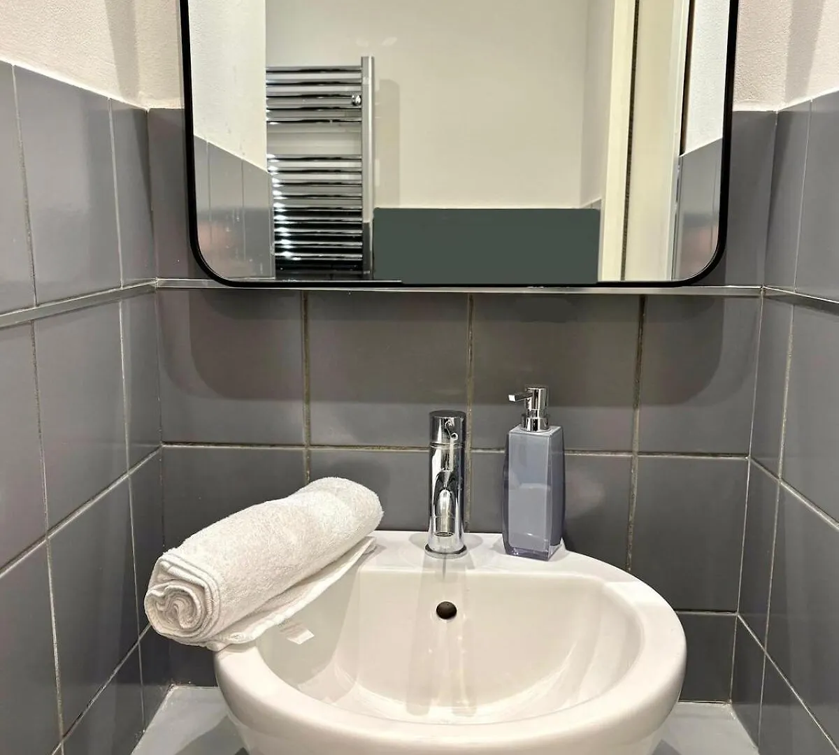 Apartment Historic City Center Flat- Duomo 10M-M4 Vetra