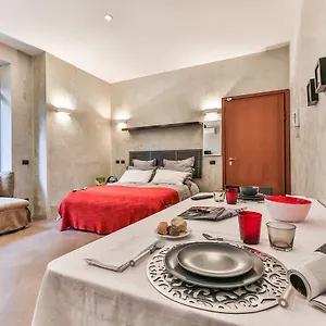 San Babila Appartement